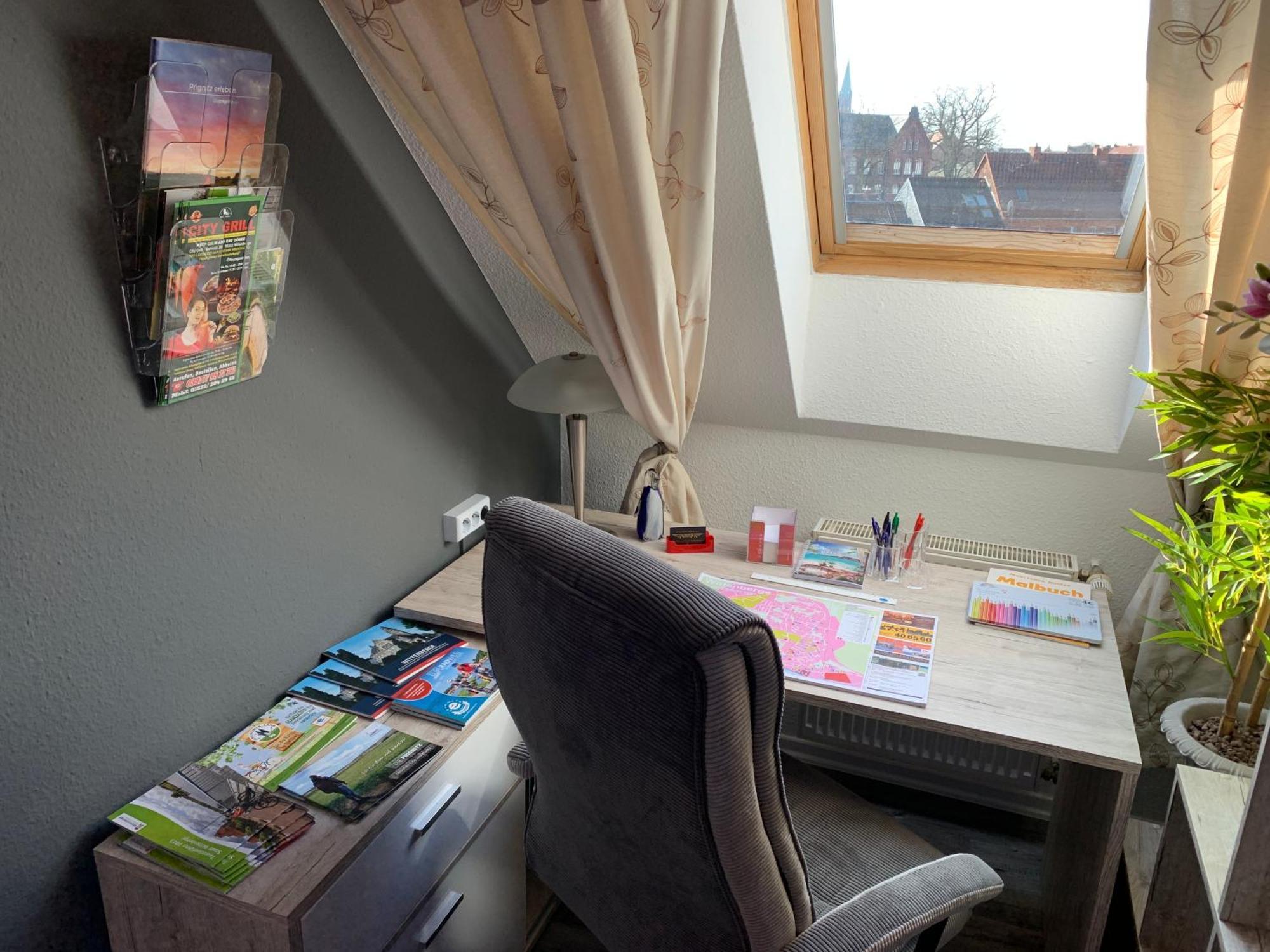 Best-Preis Ferienwohnung Mit Netflix, Self-Check-In, Ebike Ladestation Im Fahrradraum, Wlan - Direkt Am Elberadweg Im Herzen Von วิทเทนเบิร์ก ภายนอก รูปภาพ